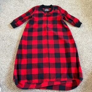 Carter’s Red and Black Plaid Fleece Sleep Sack 3-6 months longsleeve winter cozy